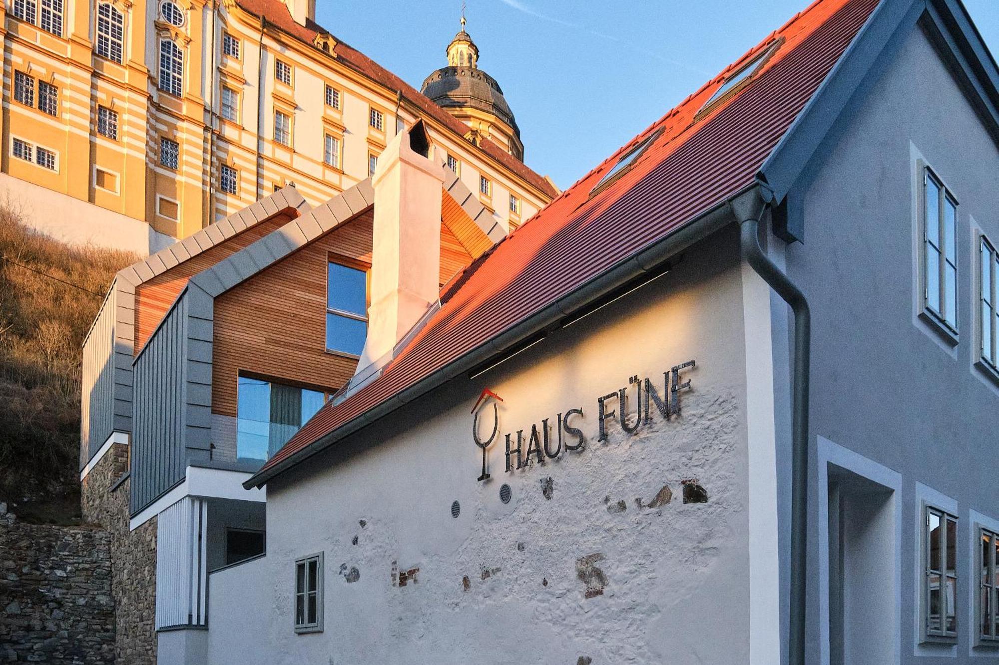 Haus Fuenf Mit 2 Apartments Und Studio-Loft Mit Terrasse Melk Exterior foto